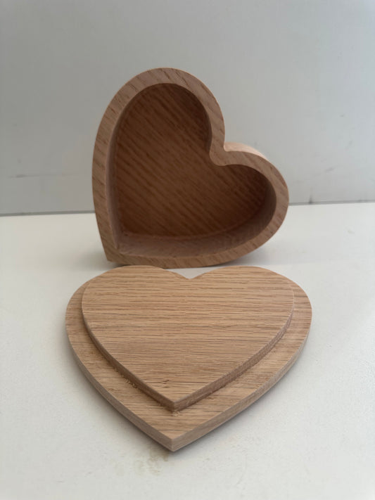 Red Oak Heart Box